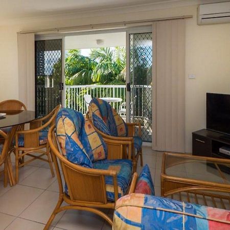 Surfers Tropique Holiday Apartments โกลด์โคสต์ ภายนอก รูปภาพ