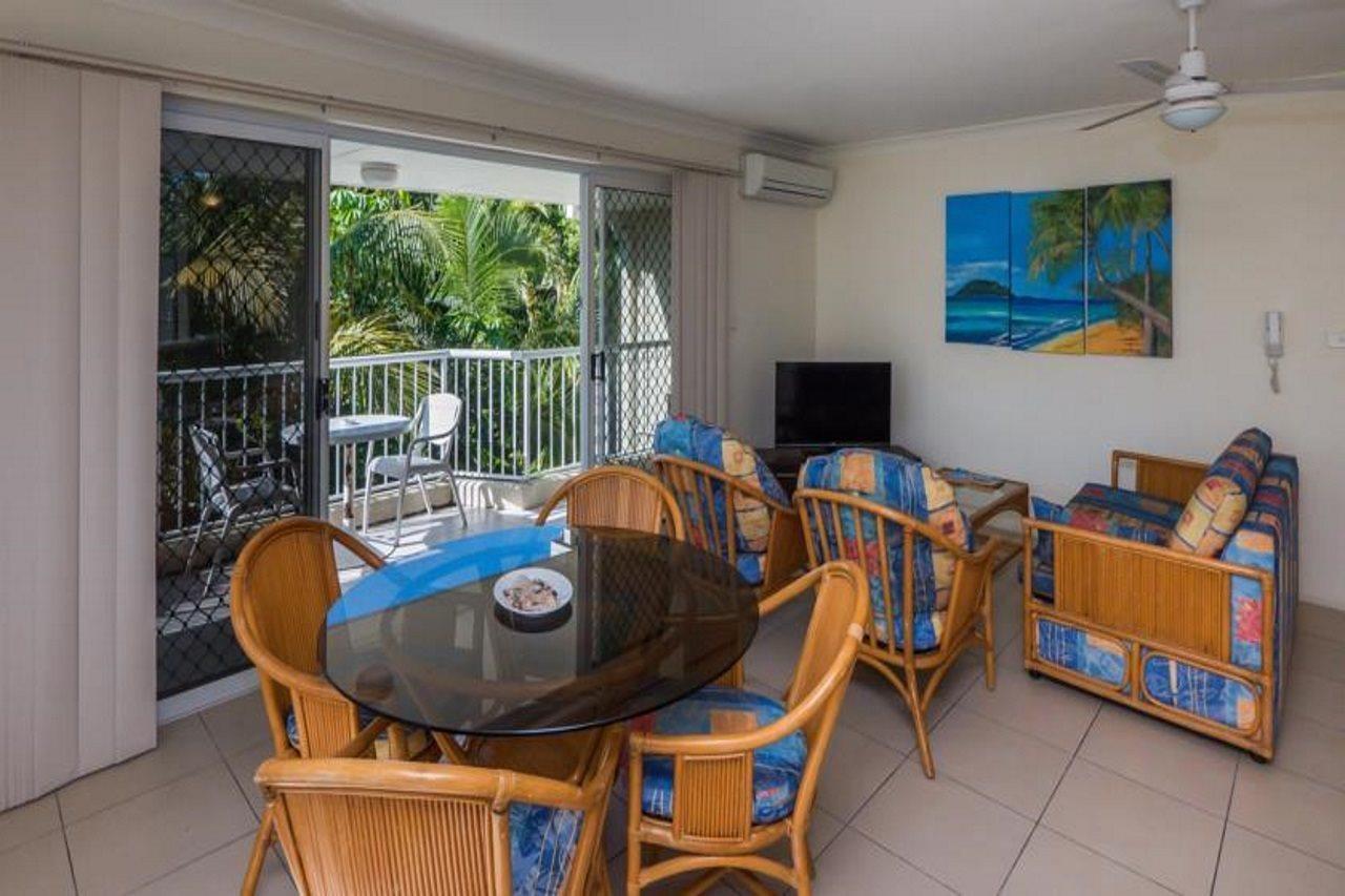 Surfers Tropique Holiday Apartments โกลด์โคสต์ ภายนอก รูปภาพ
