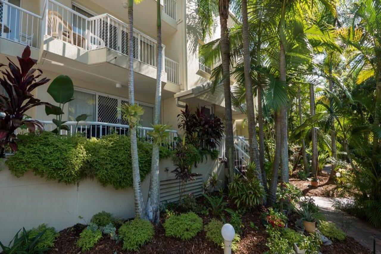 Surfers Tropique Holiday Apartments โกลด์โคสต์ ภายนอก รูปภาพ