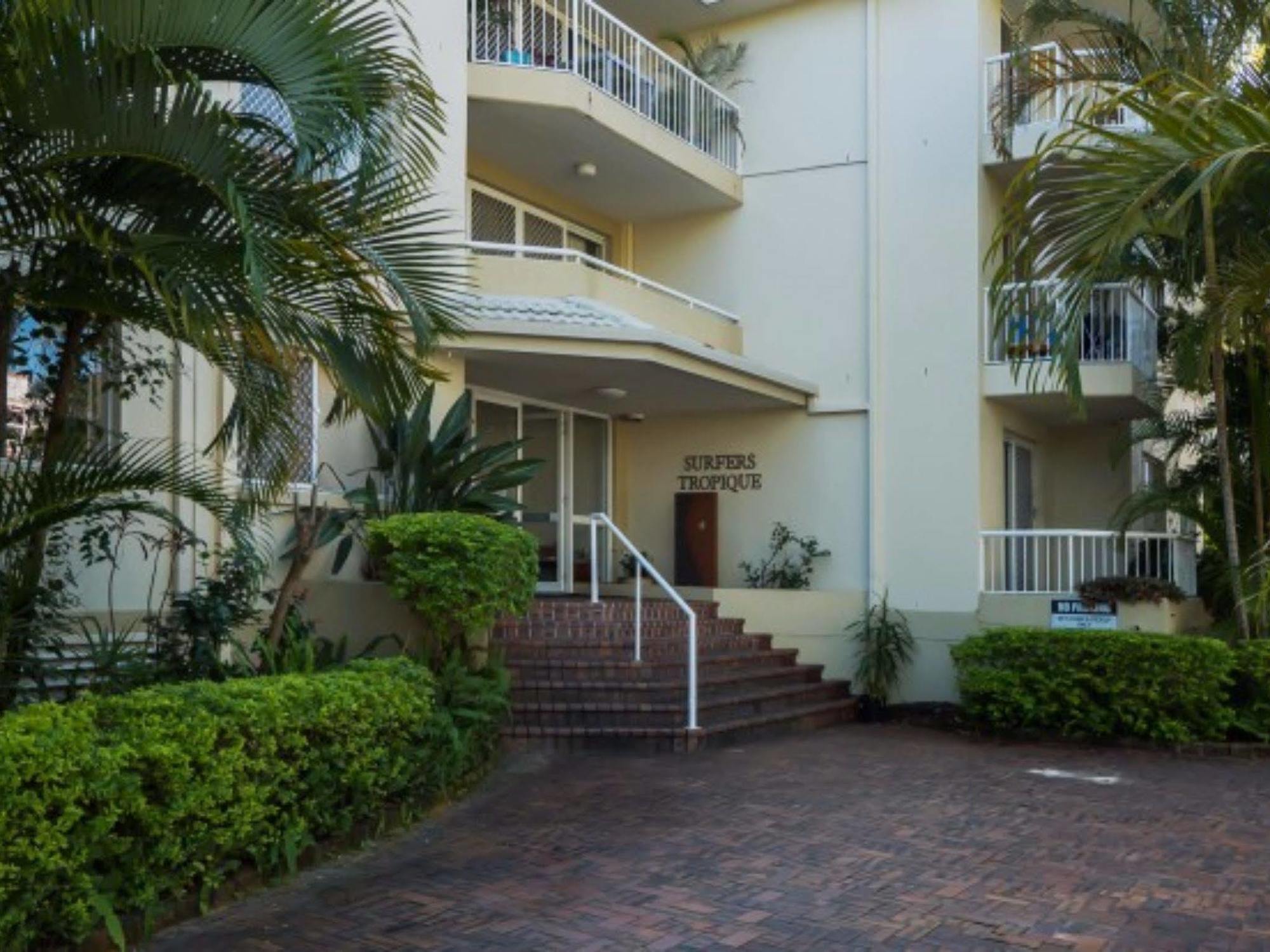 Surfers Tropique Holiday Apartments โกลด์โคสต์ ภายนอก รูปภาพ
